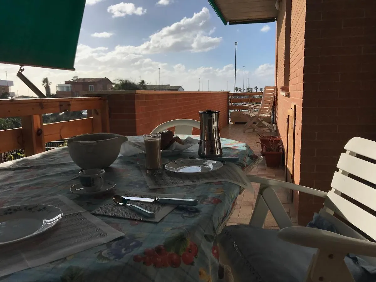 Stella Di Mare - Ampio Appartamento Con Due Bagni - Fronte Mare Lido di Ostia Apartment